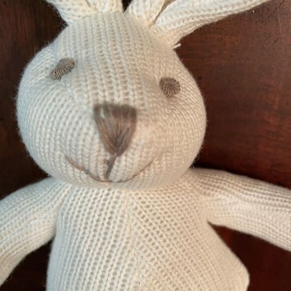 Best Years UK Knitted Organic Cotton White Bunny Rabbit Baby Rattle New - Picture 3 of 9